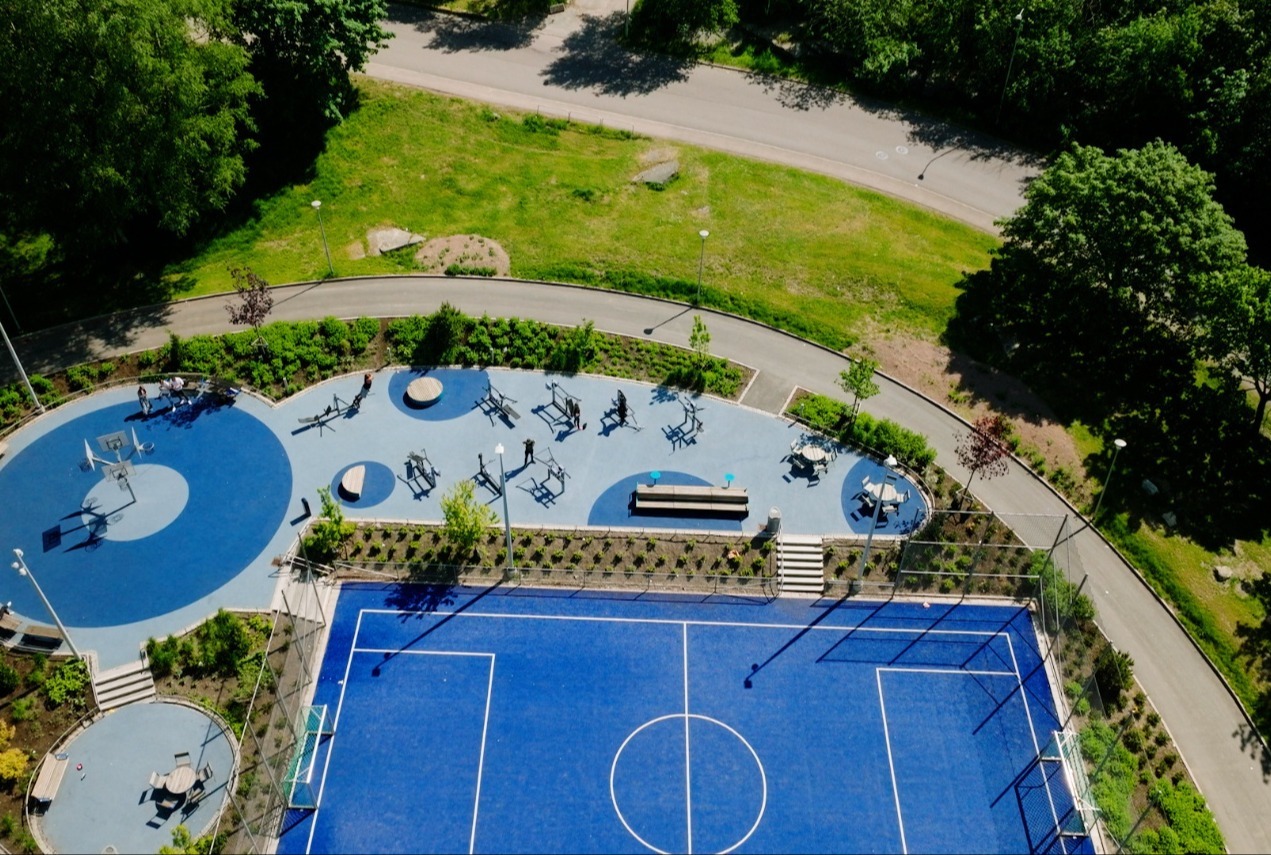 Familjebostäder Bergsjön Göteborg – utegym från Omnigym