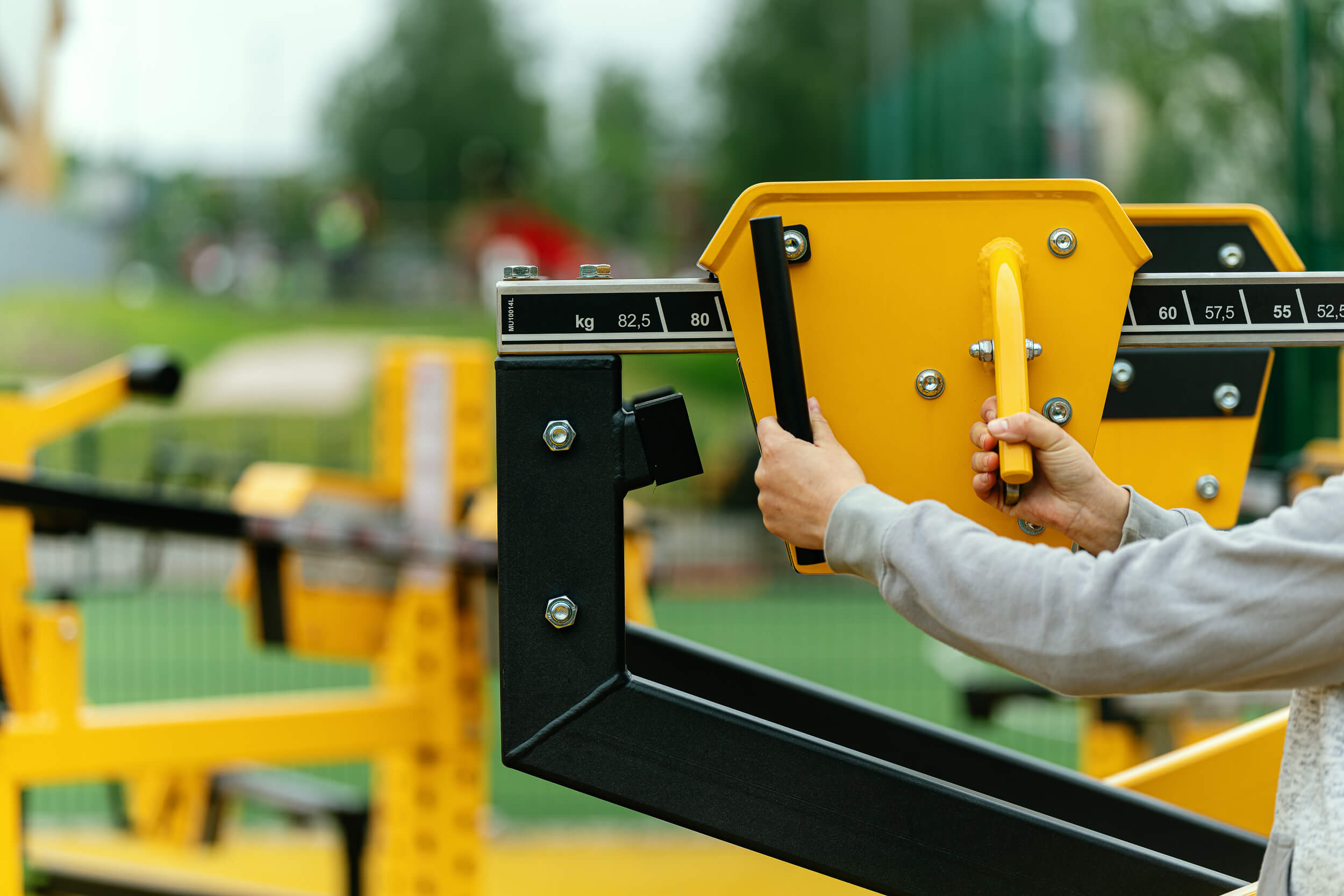 weight-unit-yellow-header-compressed