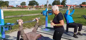 Seniorträning på Omnigyms utegym