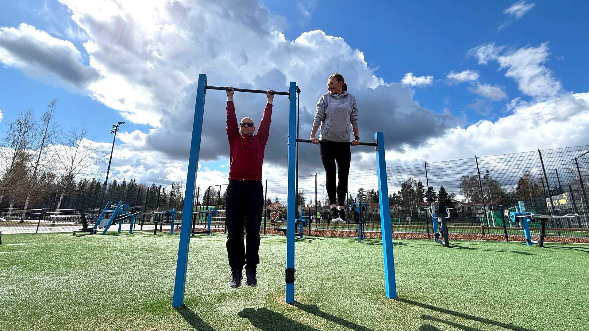 What happens when you start hanging?